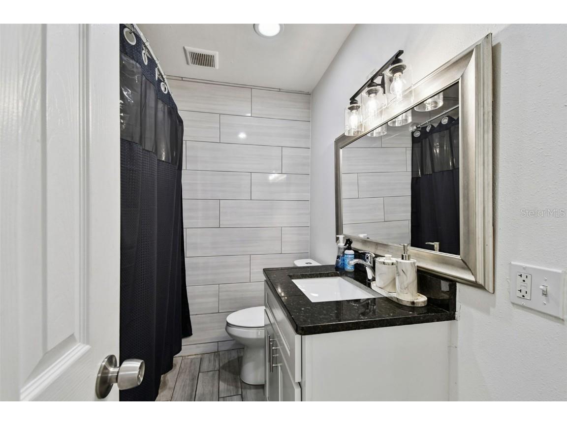 4722 W Bay Avenue Tampa FL 33616 TB8432994 image11