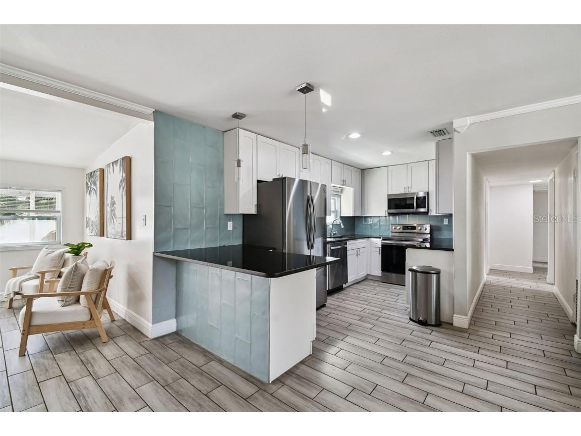 4722 W Bay Avenue Tampa FL 33616 TB8432994 image7