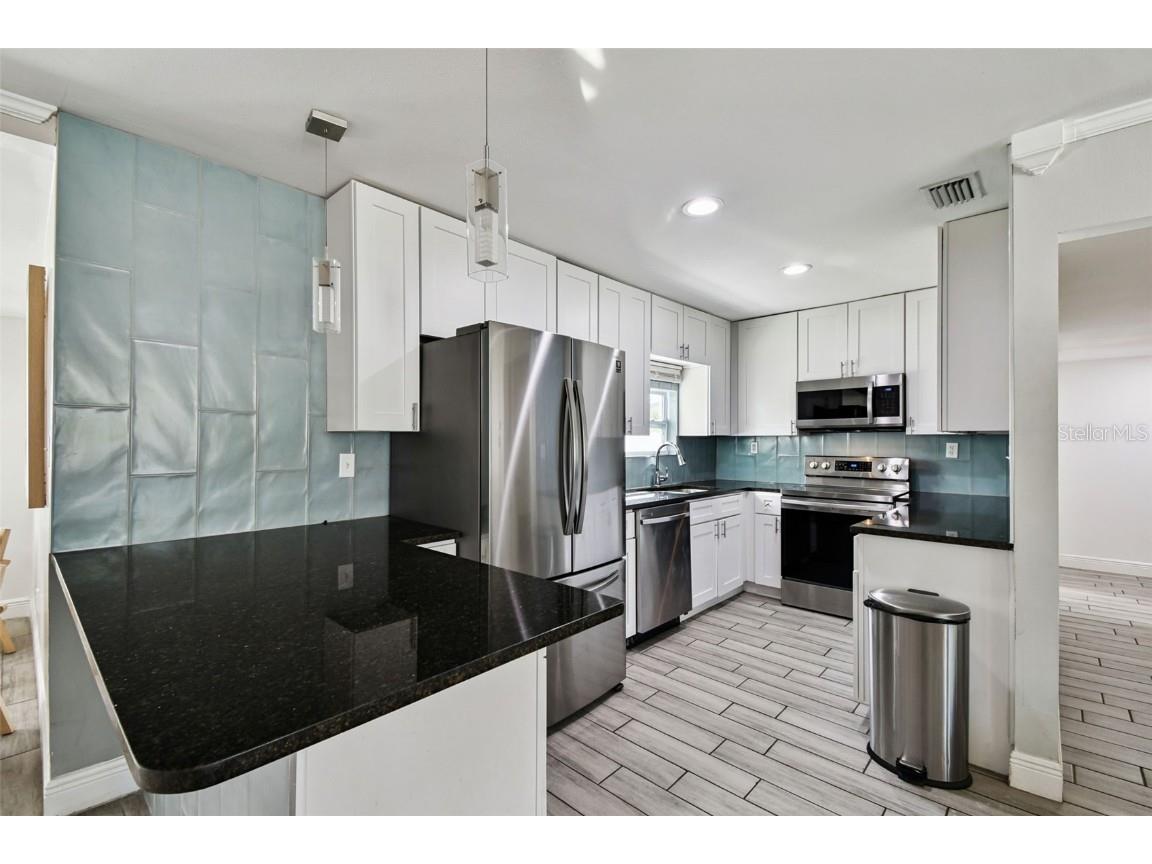 4722 W Bay Avenue Tampa FL 33616 TB8432994 image8