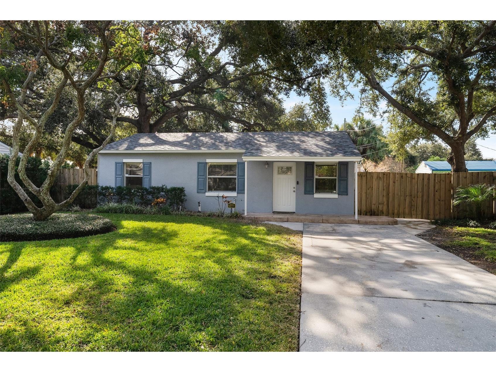 4722 W Wallcraft Avenue Tampa FL 33611 TB8473416 image1
