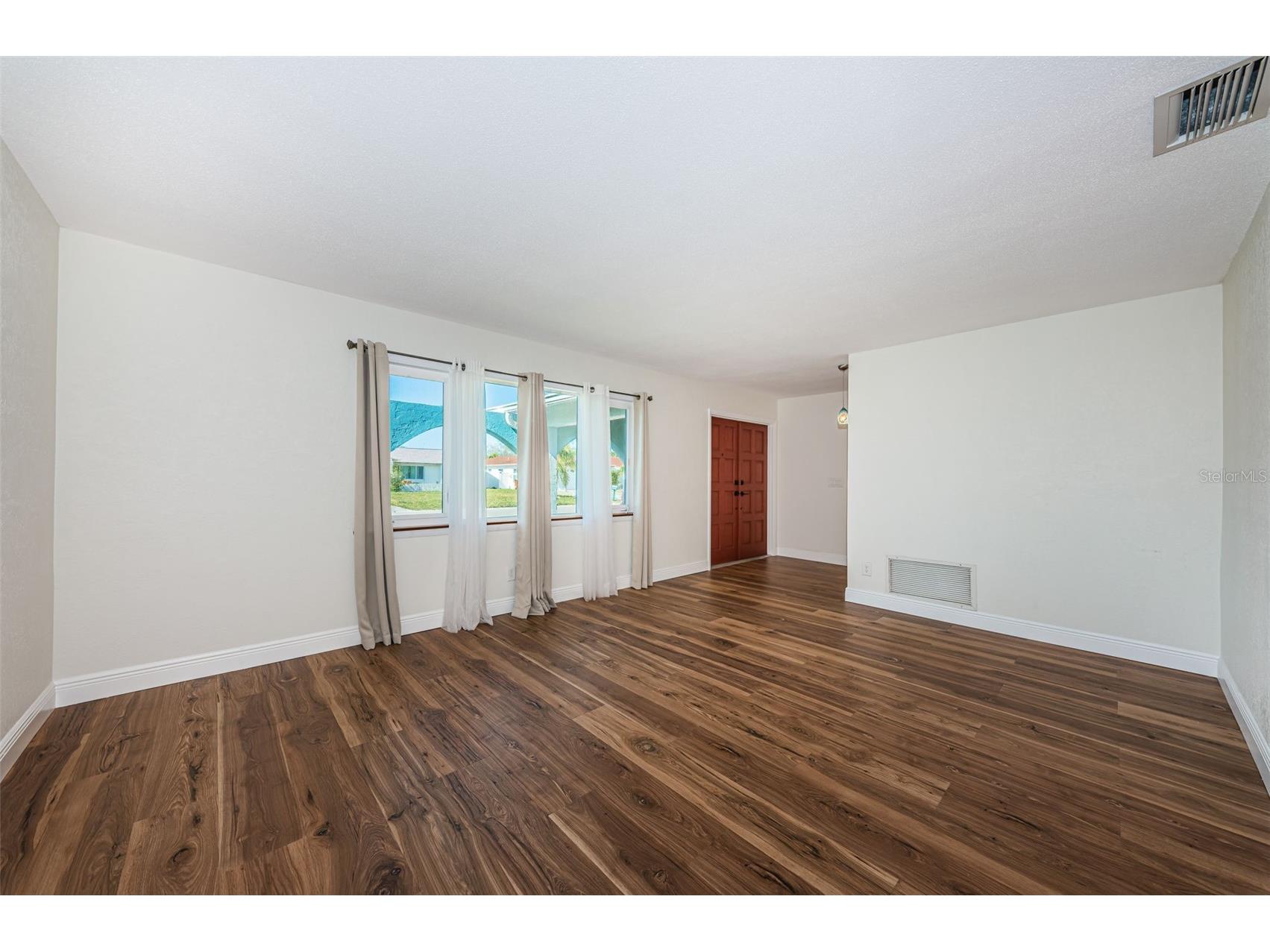 4723 114th Street N Madeira Beach FL 33708 TB8468417 image6