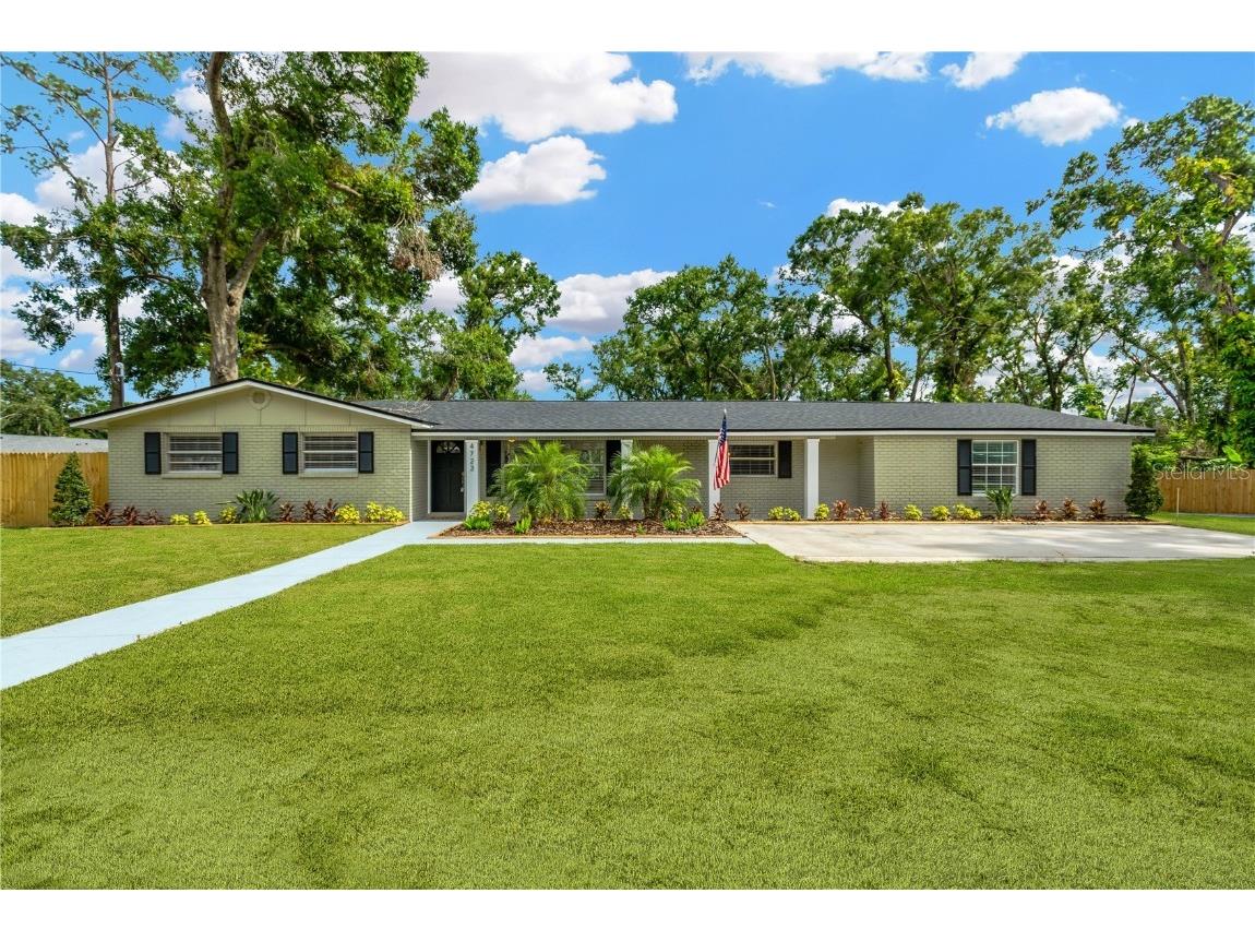 4723 Bloomingdale Avenue Valrico FL 33596 TB8404925 image1