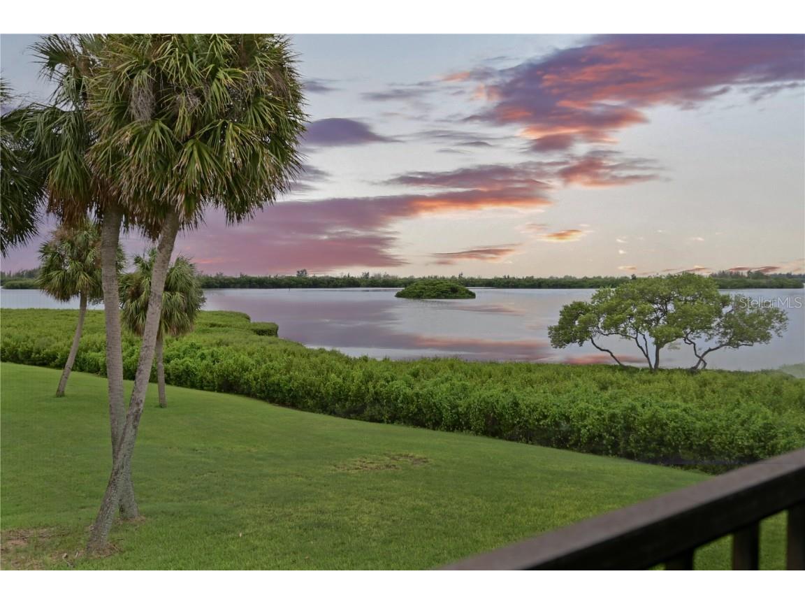 4723 Independence Drive Bradenton FL 34210 - SARASOTA BAY A4546023 image1