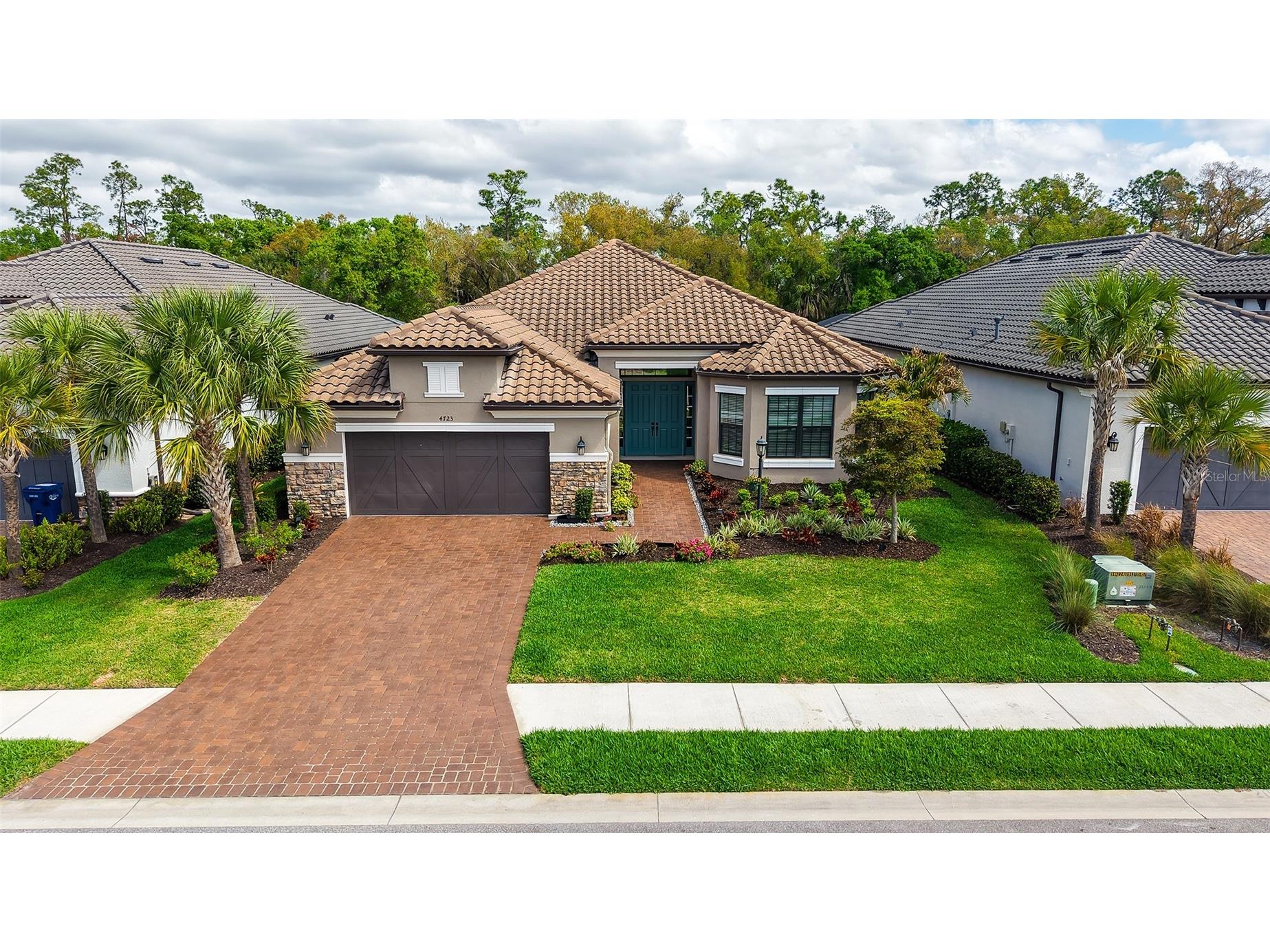 4723 Trento Place Bradenton FL 34211 A4683741 image1
