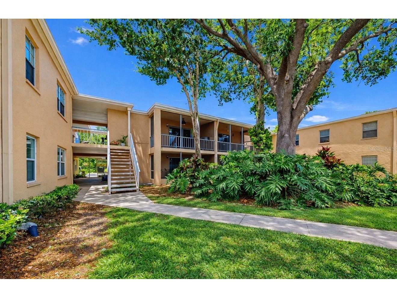 4724 Christa Court #322 Tampa FL 33614 TB8495806 image1
