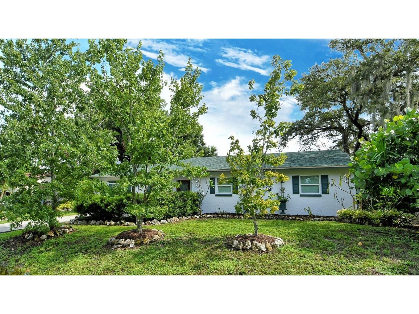 4724 Seville Drive Sarasota FL 34235 A4622650 image1