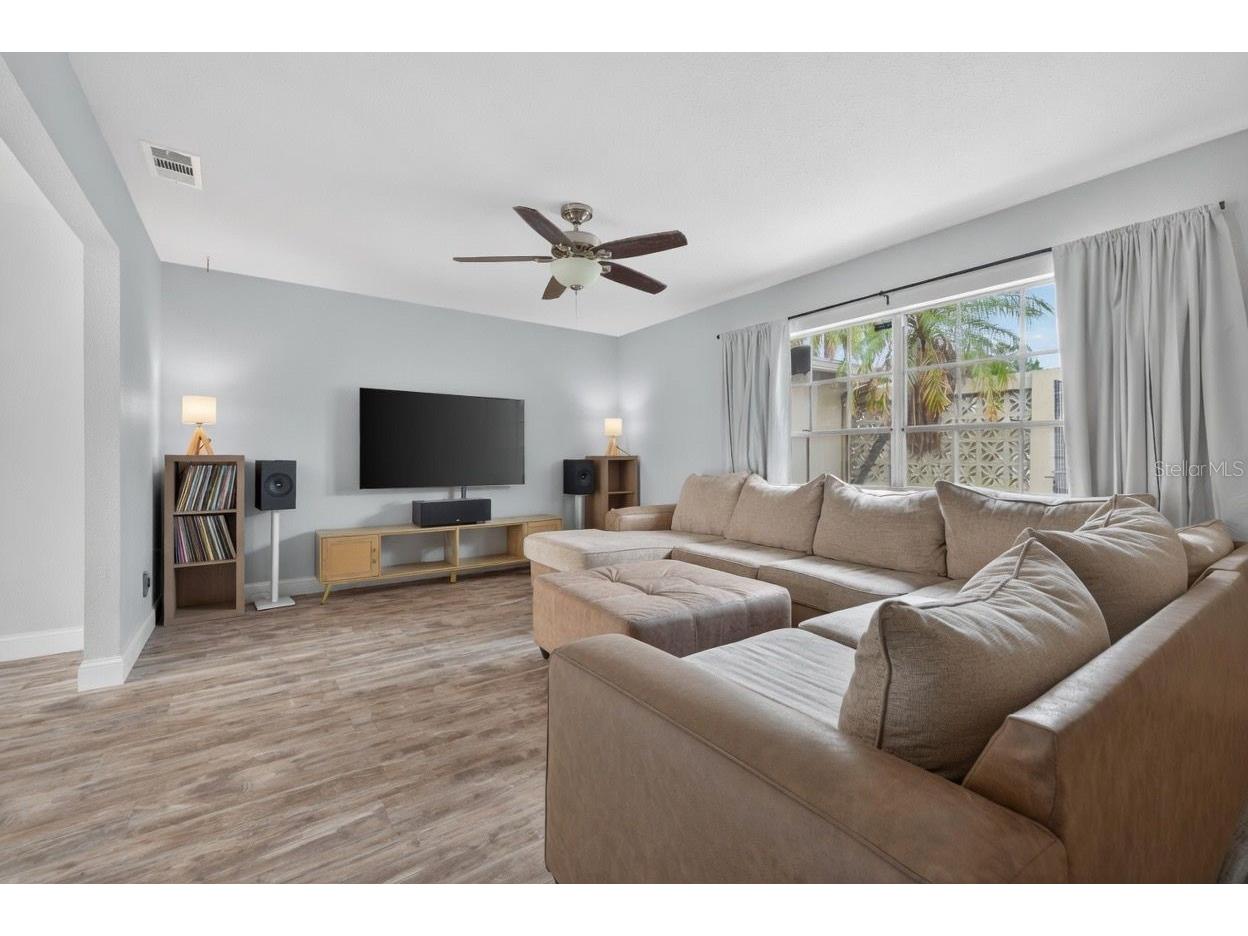 4724 Soapstone Drive Tampa FL 33615 TB8520247 image3