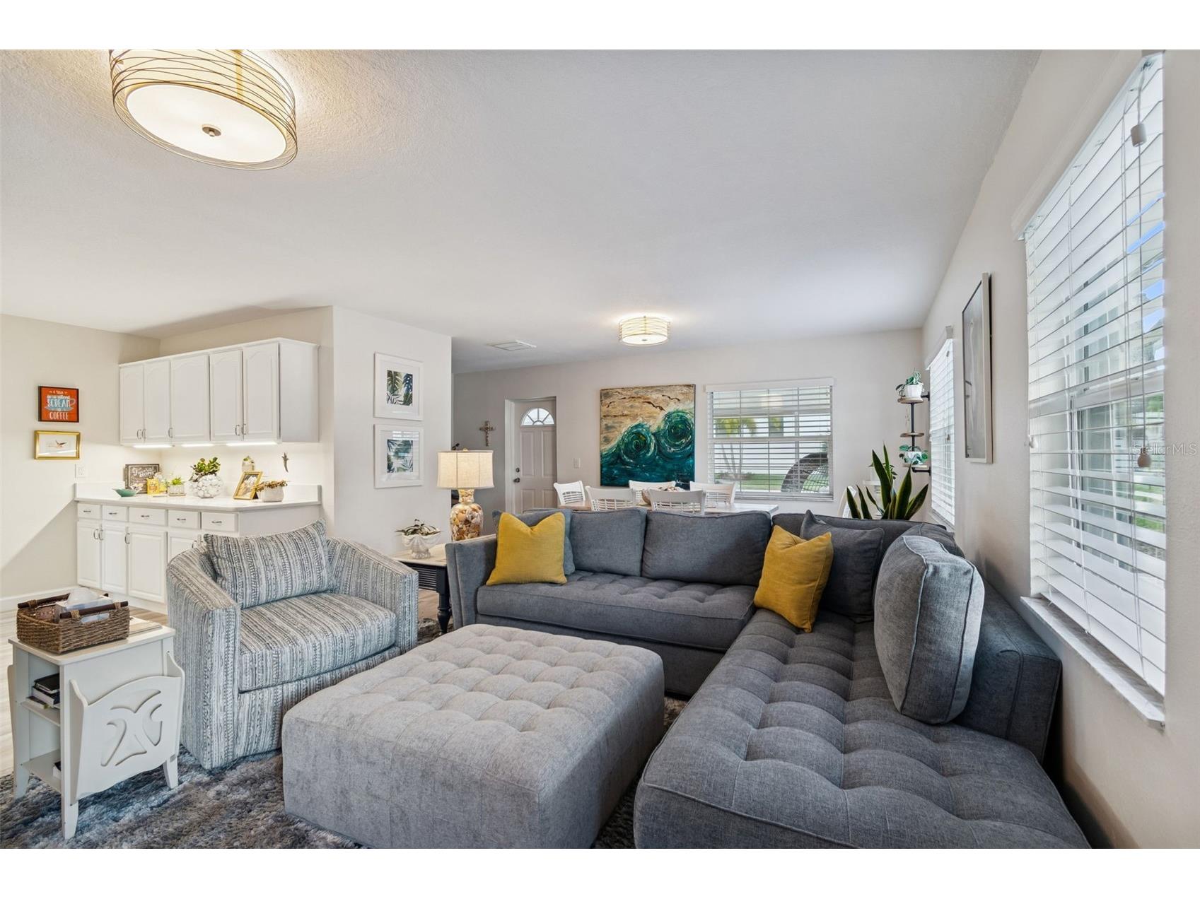 4724 W Wallcraft Avenue Tampa FL 33611 TB8491277 image2