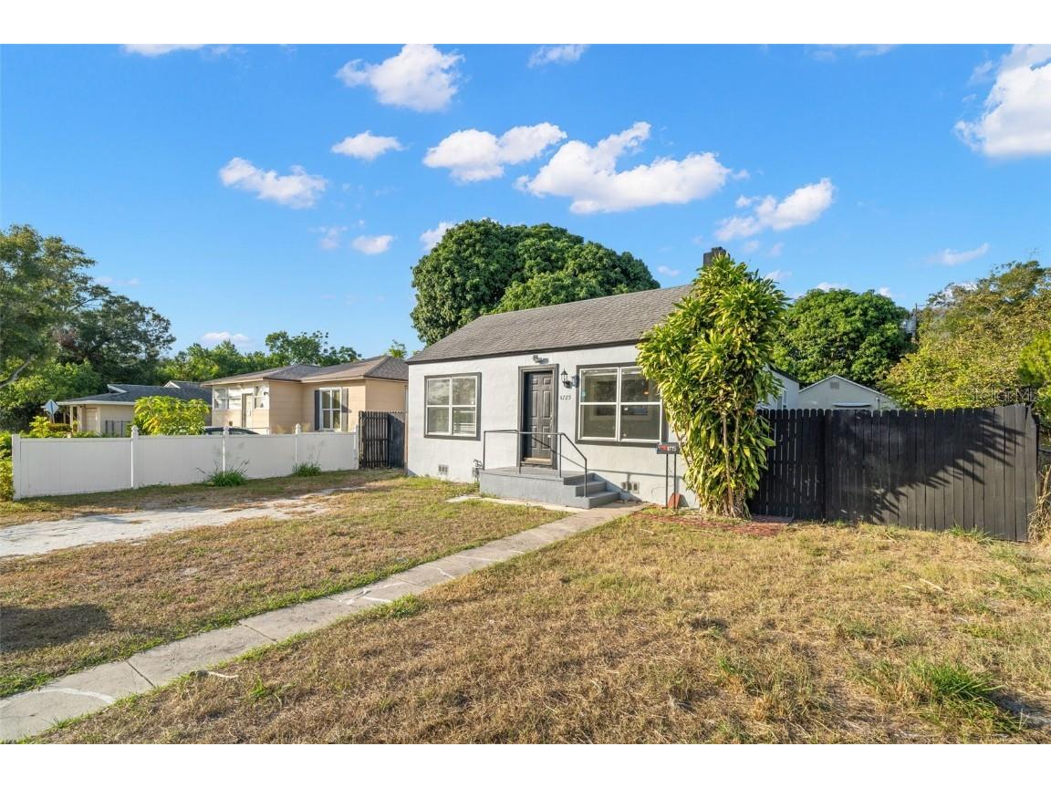 4725 15th Avenue S Saint Petersburg FL 33711 U8219776 image1