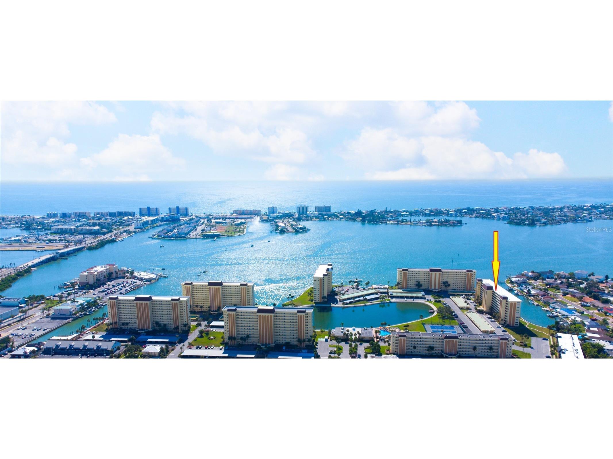 4725 Cove #309 Saint Petersburg FL 33708 - BOCA CEIGA BAY TB8450899 image1
