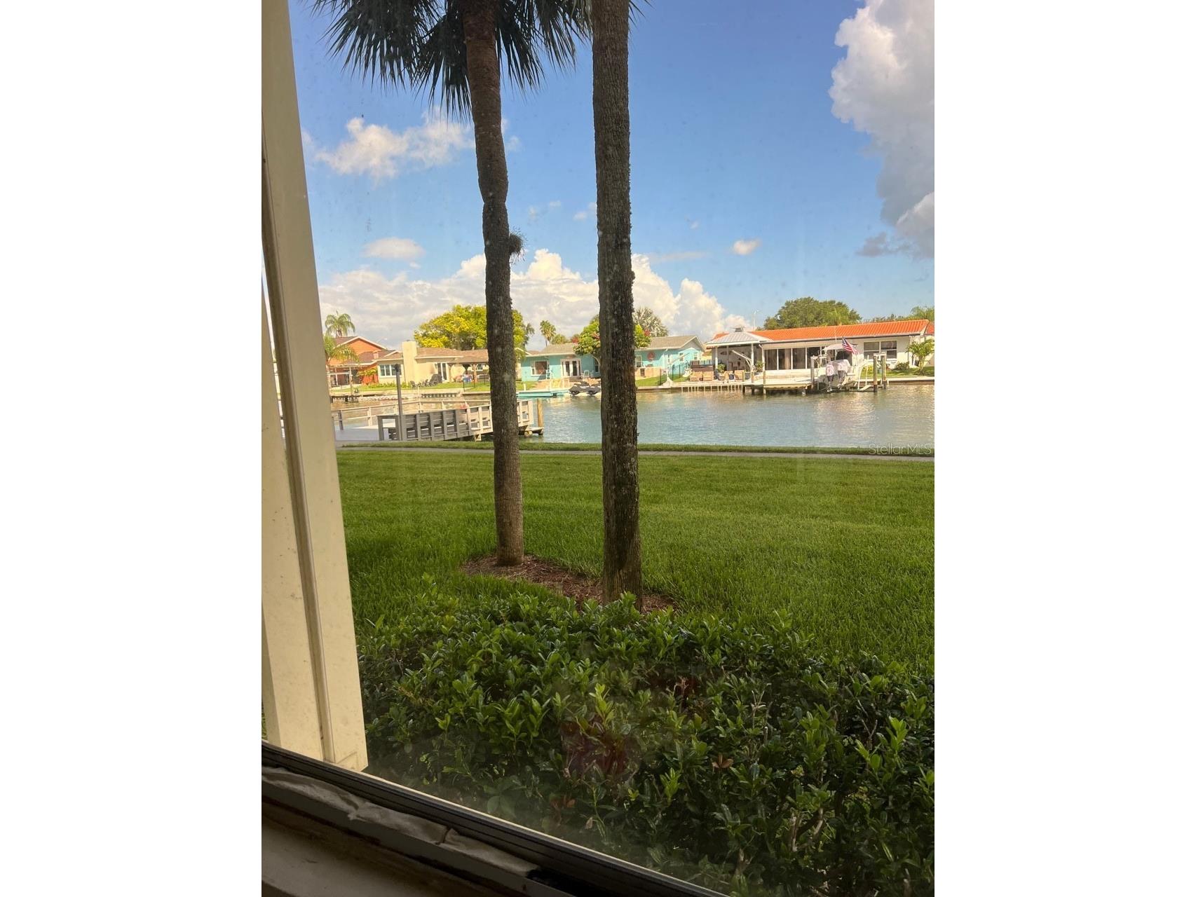 4725 Cove Circle #108 Saint Petersburg FL 33708 TB8489549 image2