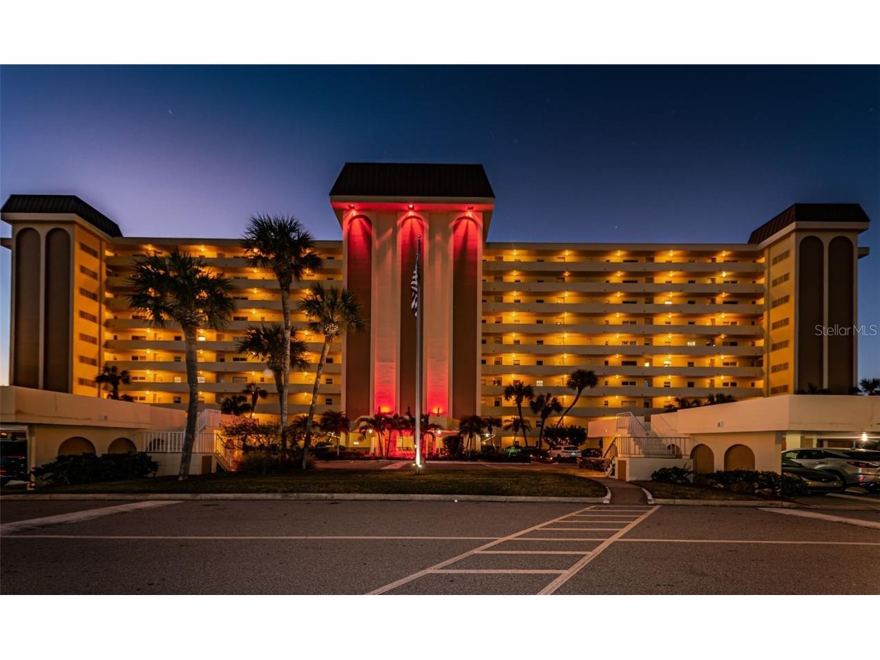 4725 Cove Circle #109 Saint Petersburg FL 33708 - BOCA CIEGA BAY TB8428760 image1