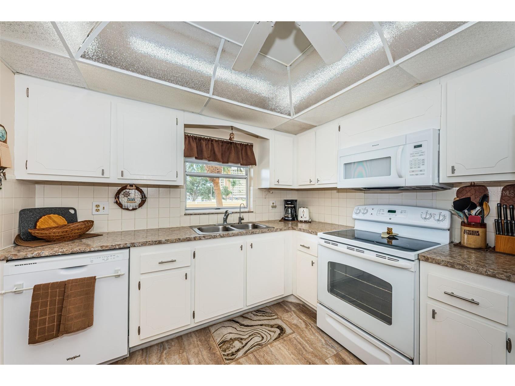 4725 Cove Circle #210 Saint Petersburg FL 33708 - BOCA CIEGA TB8501115 image9
