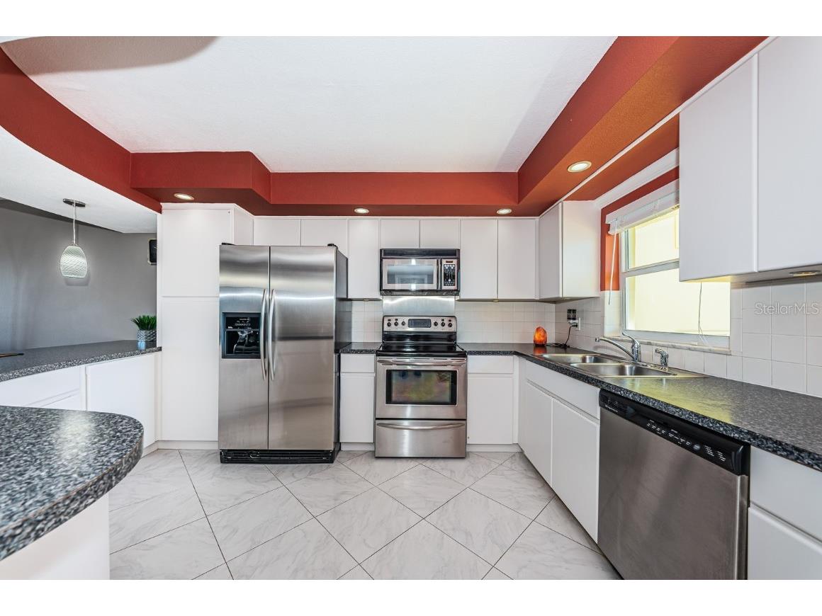 4725 Cove Circle #604 Saint Petersburg FL 33708 - BOCA CIEGA BAY TB8440398 image4