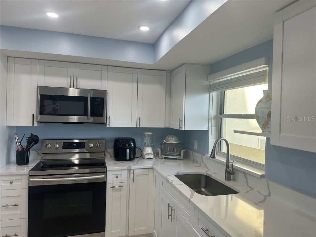 4725 Cove Circle #804 Saint Petersburg FL 33708 - BOCA CEIGA BAY TB8449585 image3