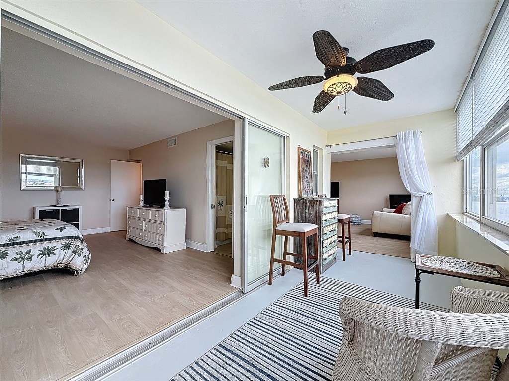 4725 Cove Circle #810 Saint Petersburg FL 33708 TB8444426 image49