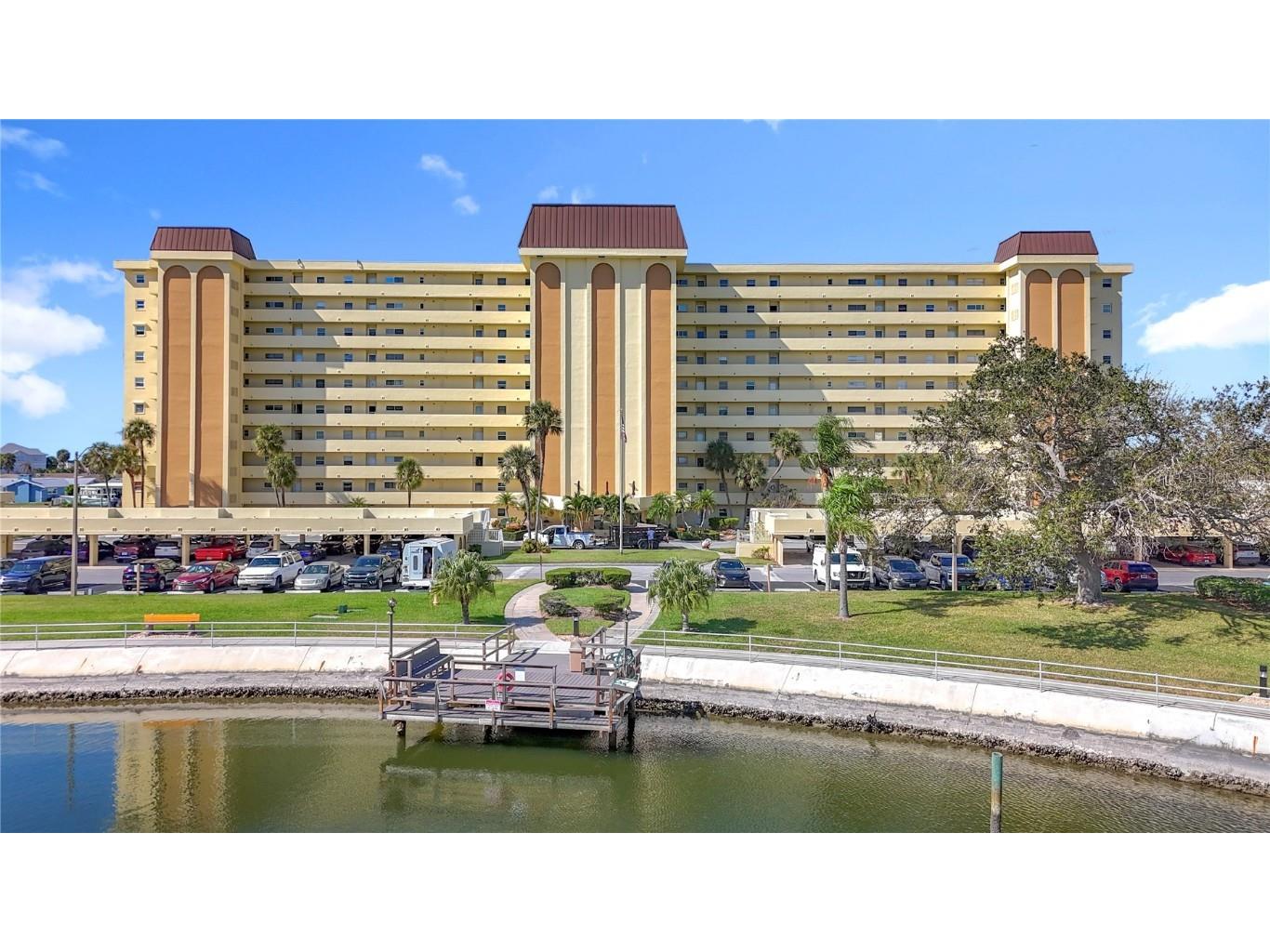 4725 Cove Circle #810 Saint Petersburg FL 33708 TB8444426 image59