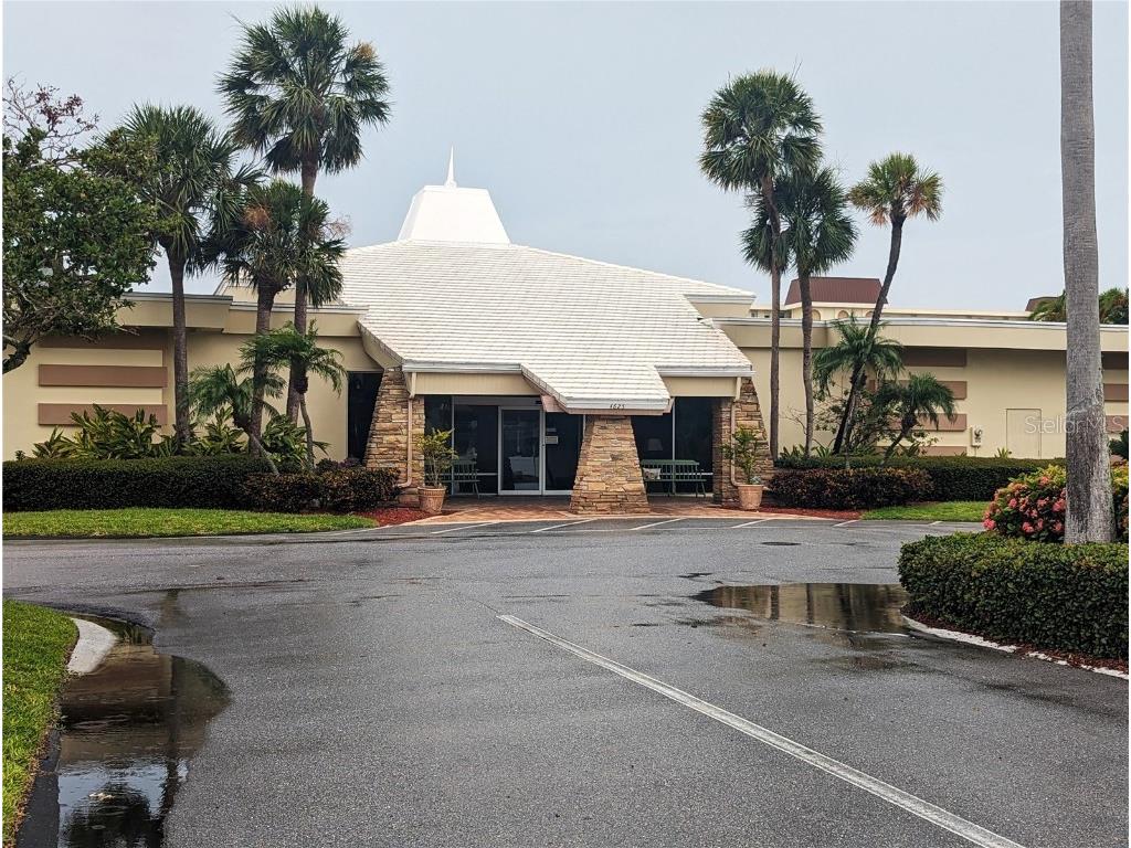 4725 Cove Circle #810 Saint Petersburg FL 33708 TB8444426 image75