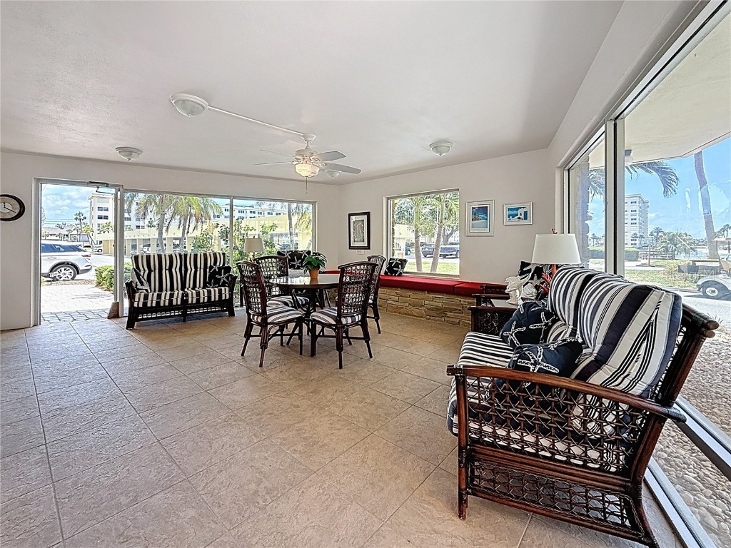 4725 Cove Circle #908 Saint Petersburg FL 33708 TB8391570 image38