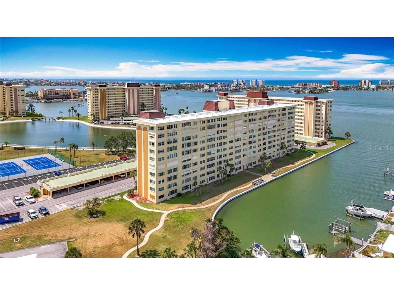 4725 Cove Circle #908 Saint Petersburg FL 33708 TB8391570 image43