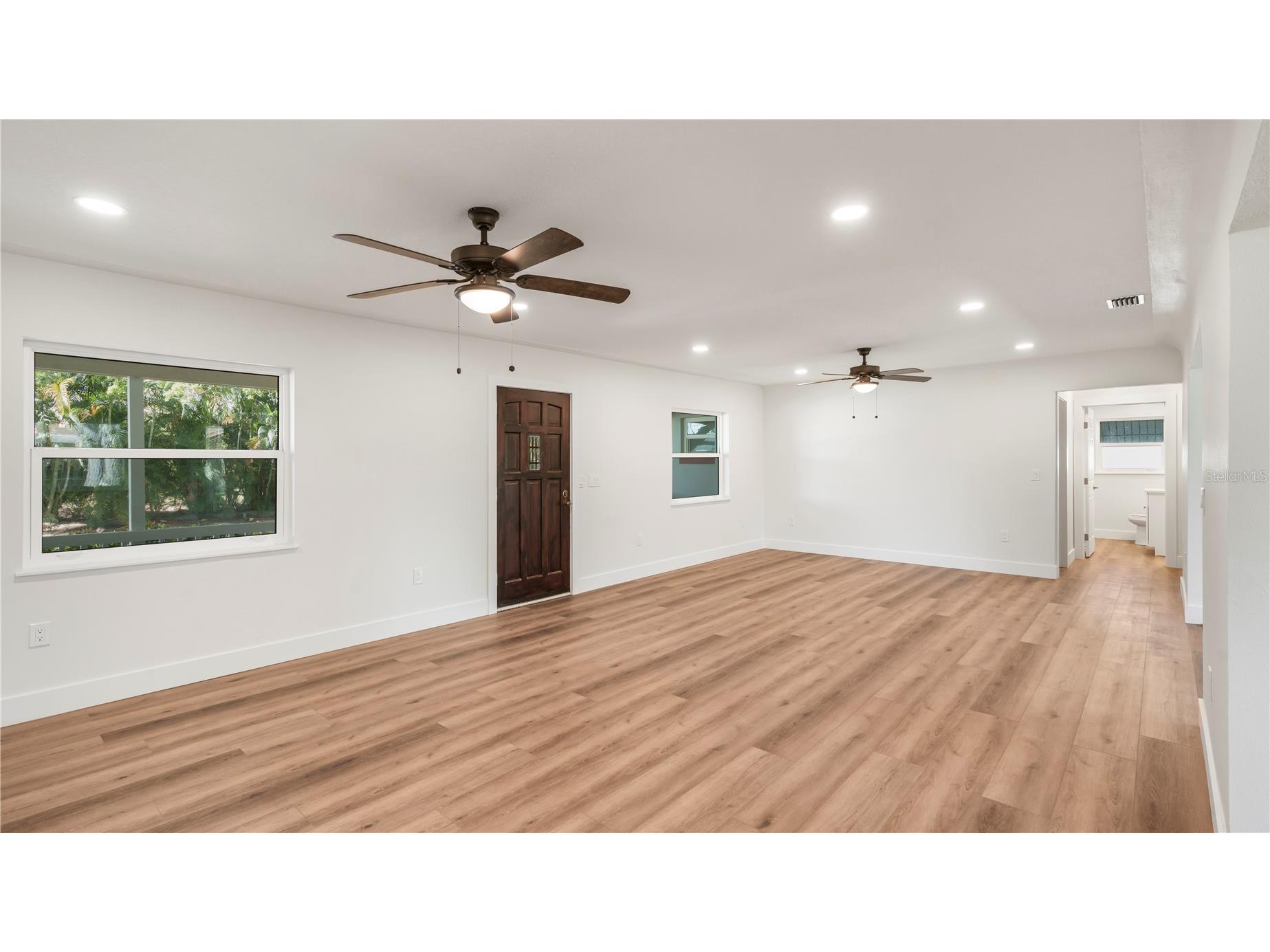 4725 Del Rio Way S Gulfport FL 33711 TB8501838 image11