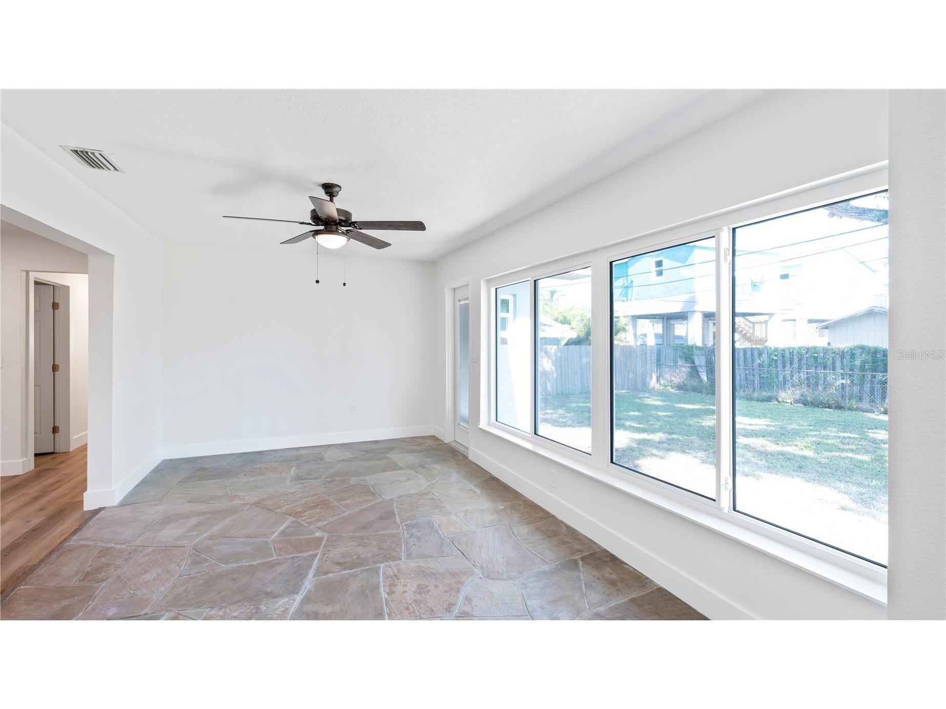 4725 Del Rio Way S Gulfport FL 33711 TB8501838 image15