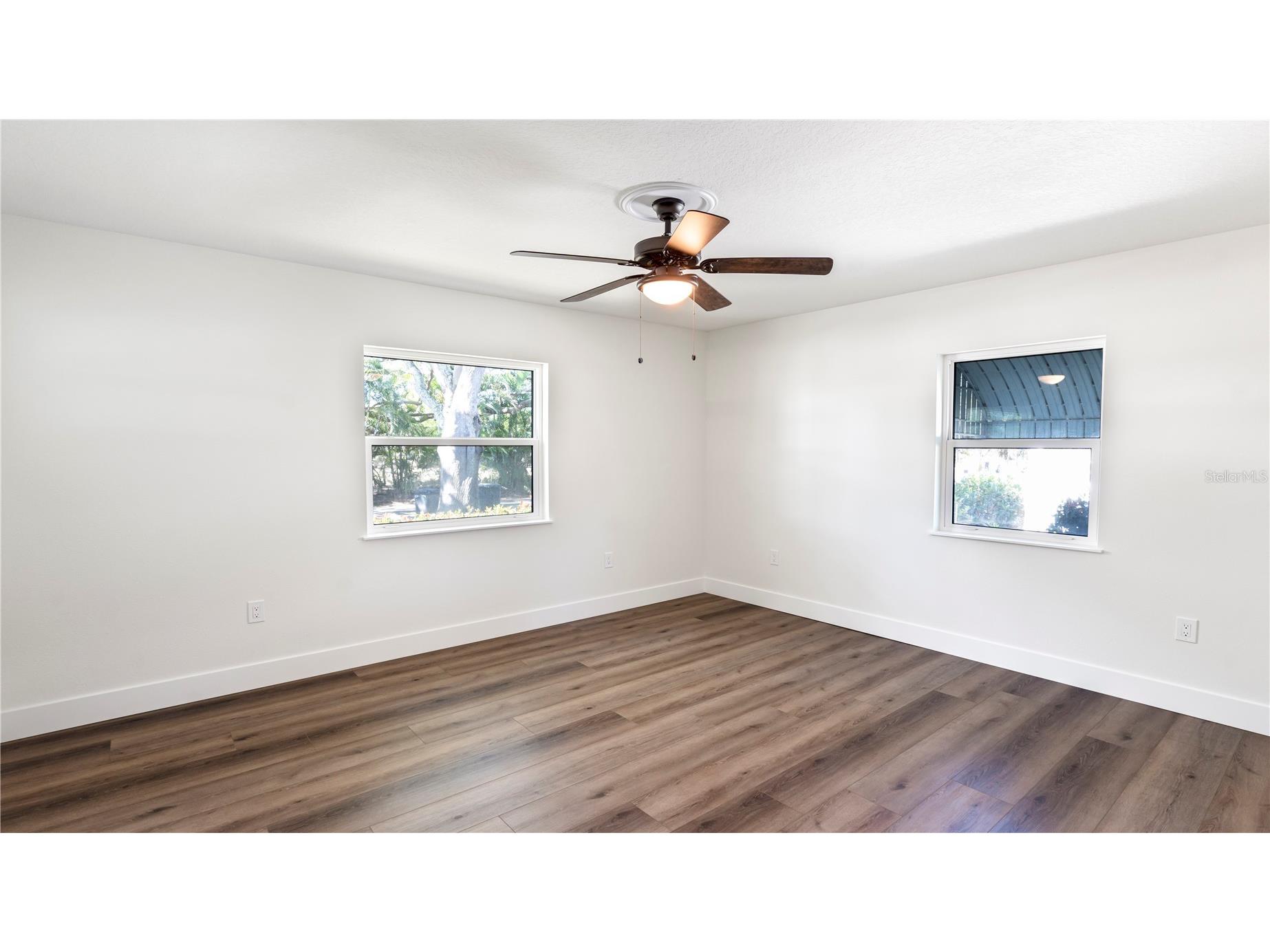 4725 Del Rio Way S Gulfport FL 33711 TB8501838 image28