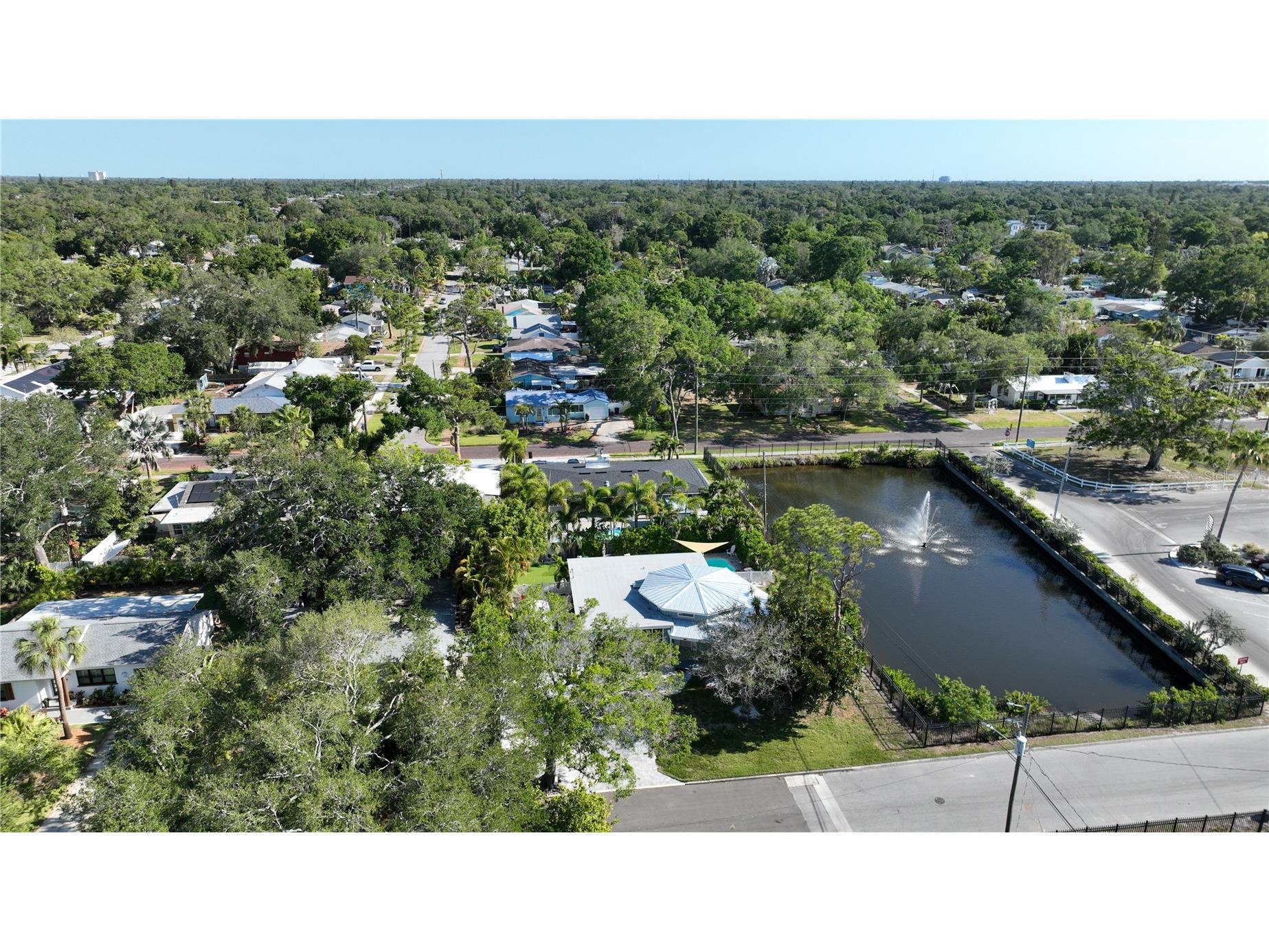4725 Del Rio Way S Gulfport FL 33711 TB8501838 image47