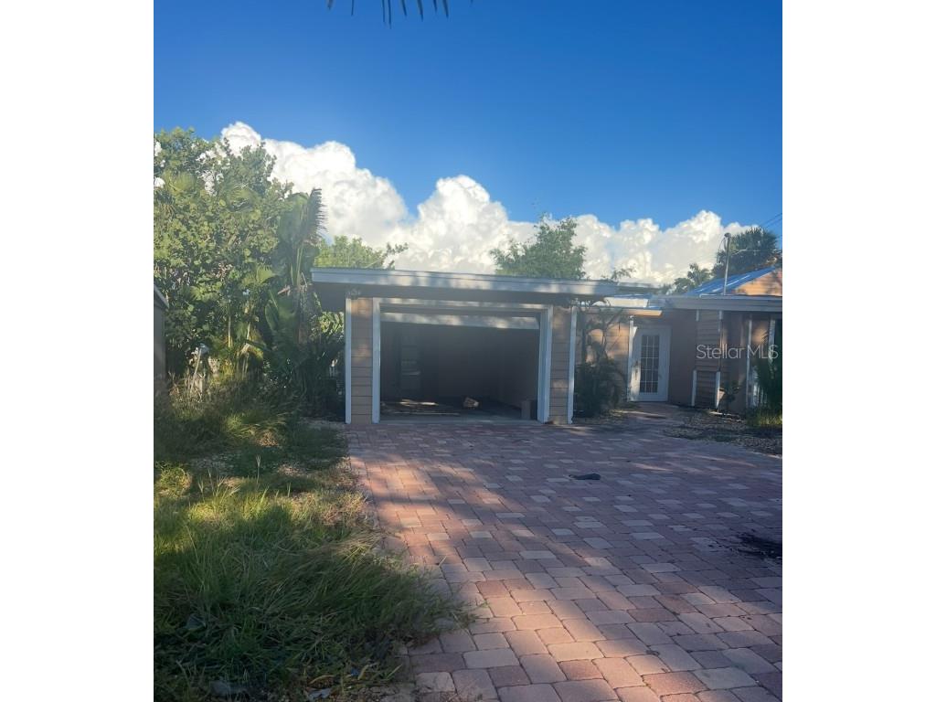 4725 Gleason Avenue Sarasota FL 34242 A4667144 image1