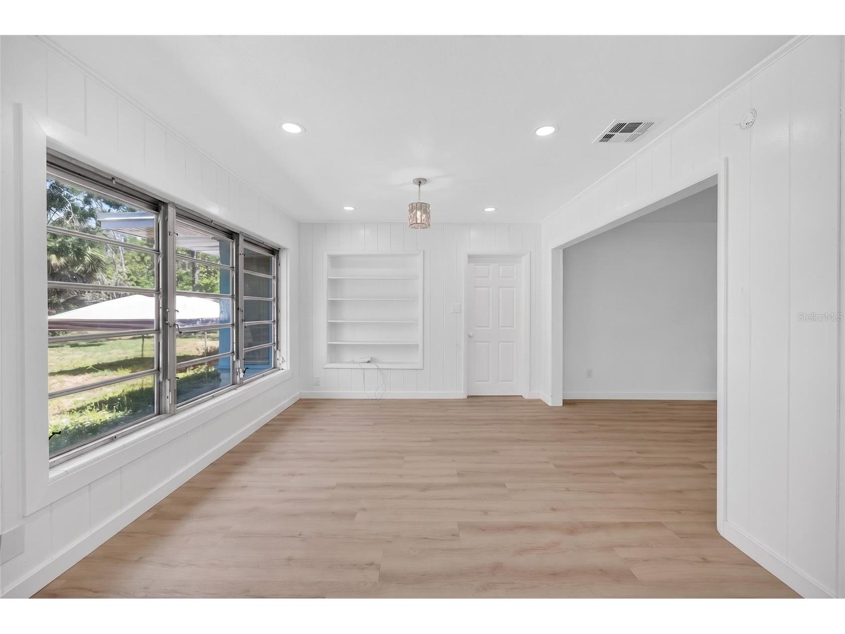 4725 N Tuttle Avenue Sarasota FL 34234 TB8503892 image17