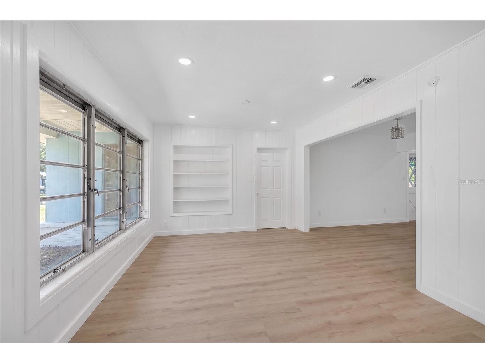 4725 N Tuttle Avenue Sarasota FL 34234 TB8503892 image18