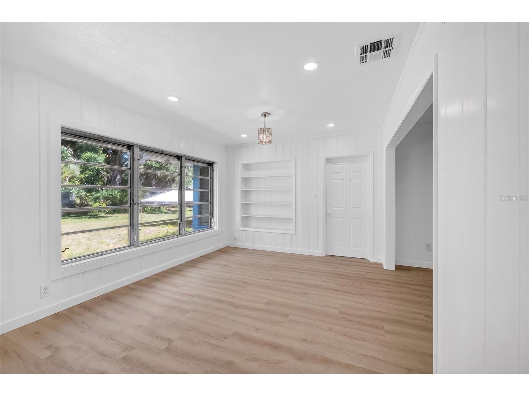4725 N Tuttle Avenue Sarasota FL 34234 TB8503892 image19