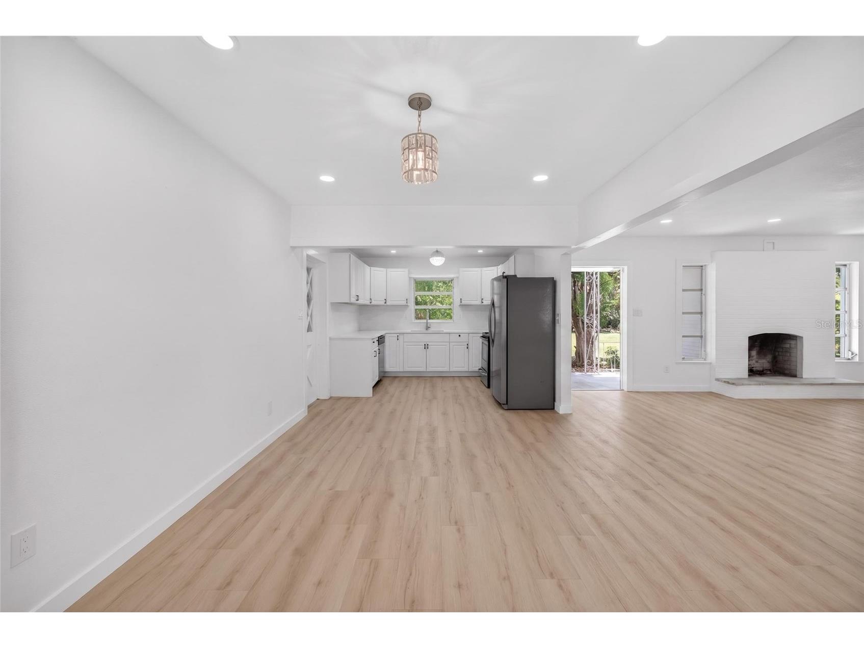 4725 N Tuttle Avenue Sarasota FL 34234 TB8503892 image21
