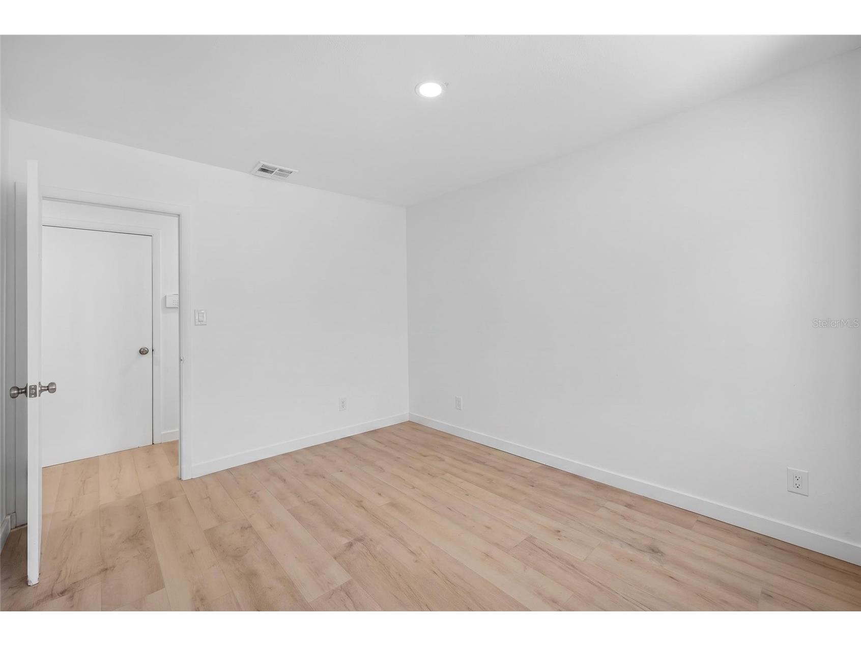 4725 N Tuttle Avenue Sarasota FL 34234 TB8503892 image30