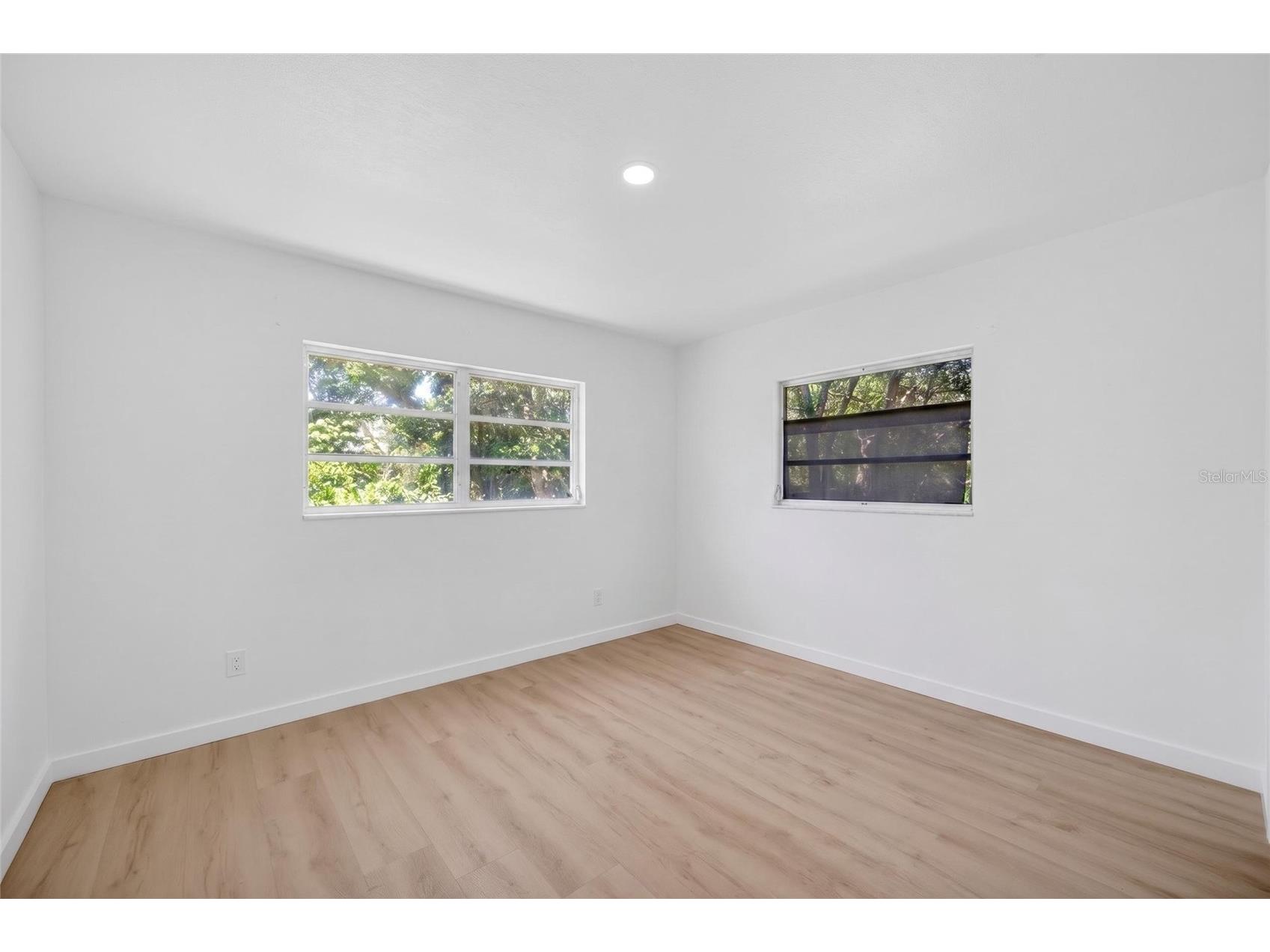 4725 N Tuttle Avenue Sarasota FL 34234 TB8503892 image32