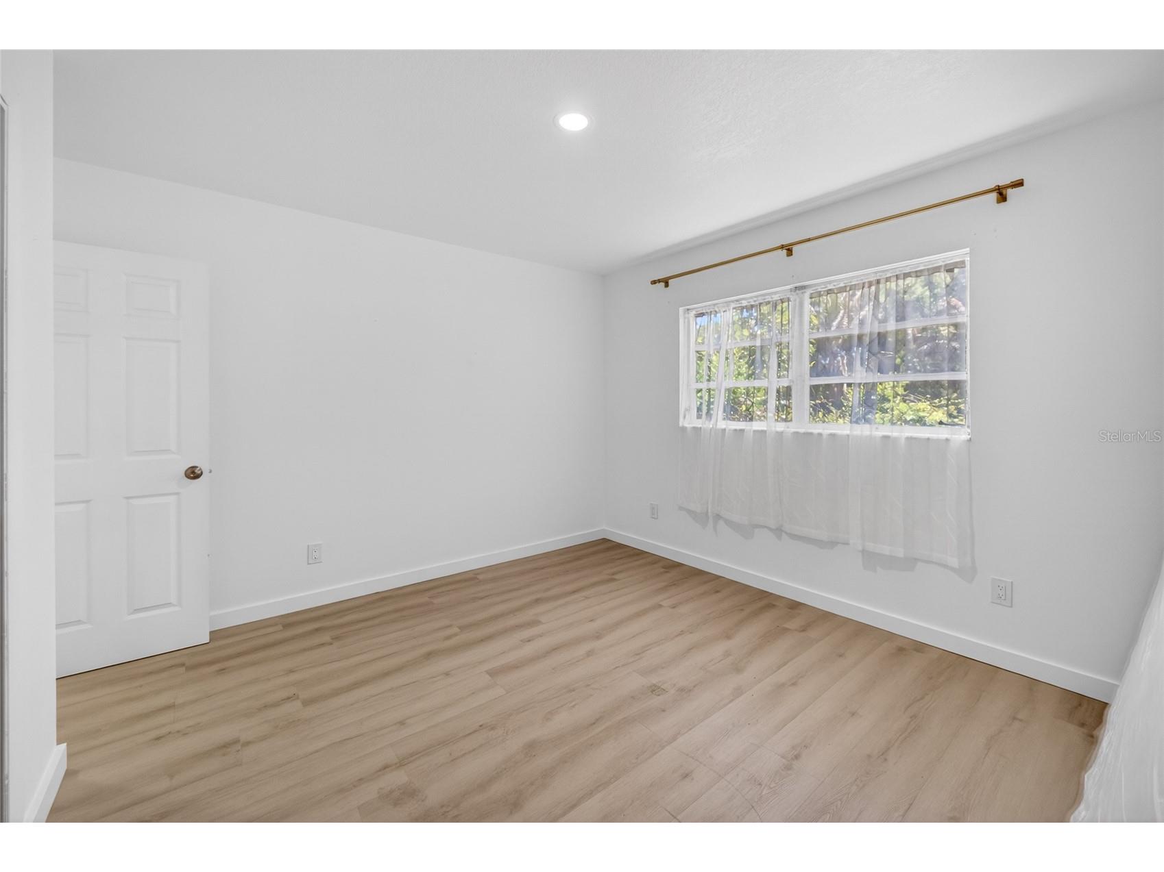 4725 N Tuttle Avenue Sarasota FL 34234 TB8503892 image34