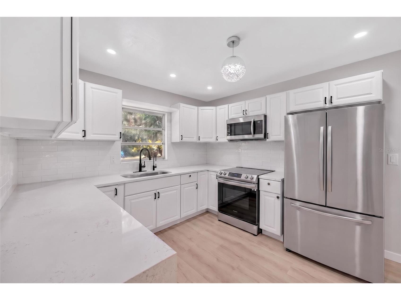 4725 N Tuttle Avenue Sarasota FL 34234 TB8503892 image4