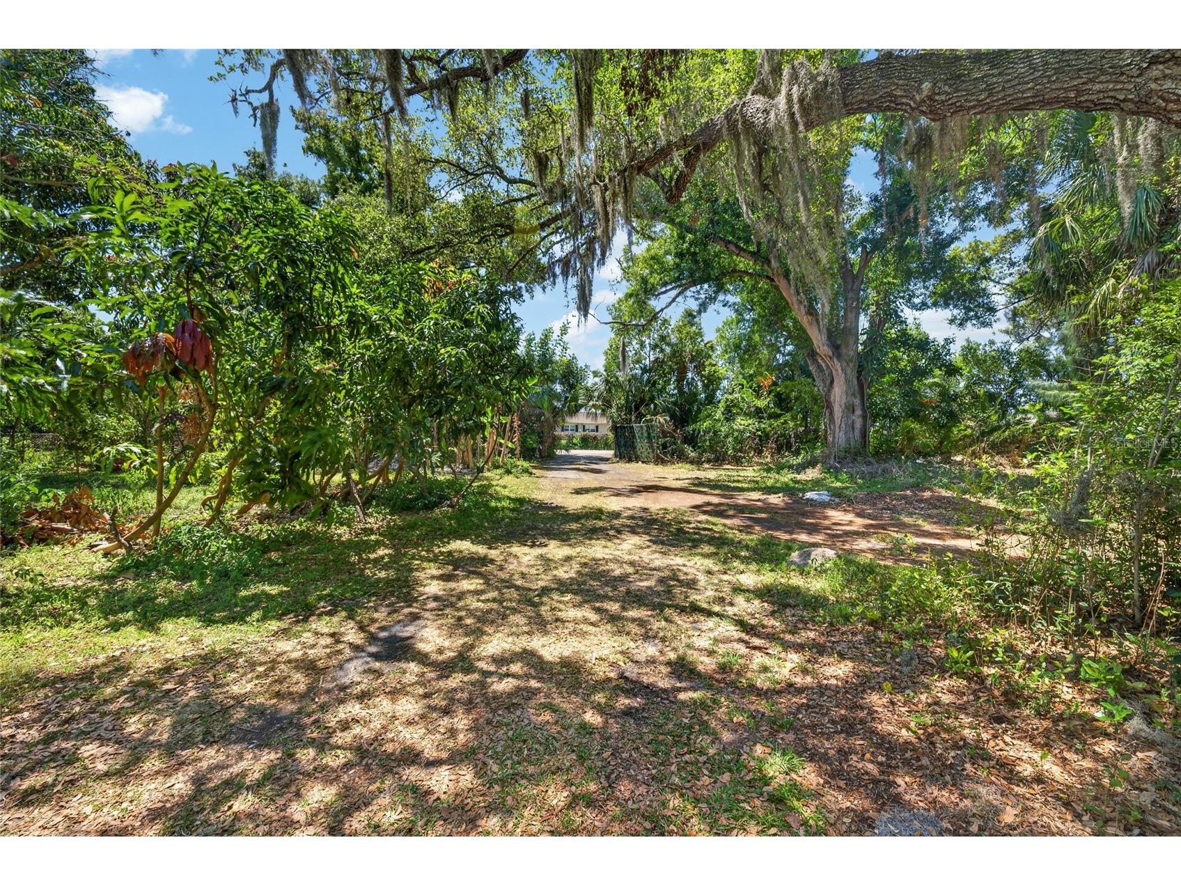 4725 N Tuttle Avenue Sarasota FL 34234 TB8503892 image40