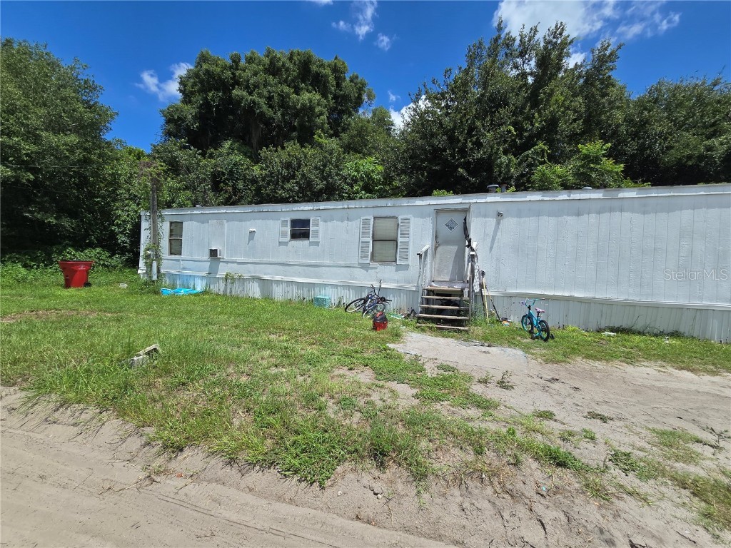 4725 Perkins Avenue Coleman FL 33521 O6228520 image1