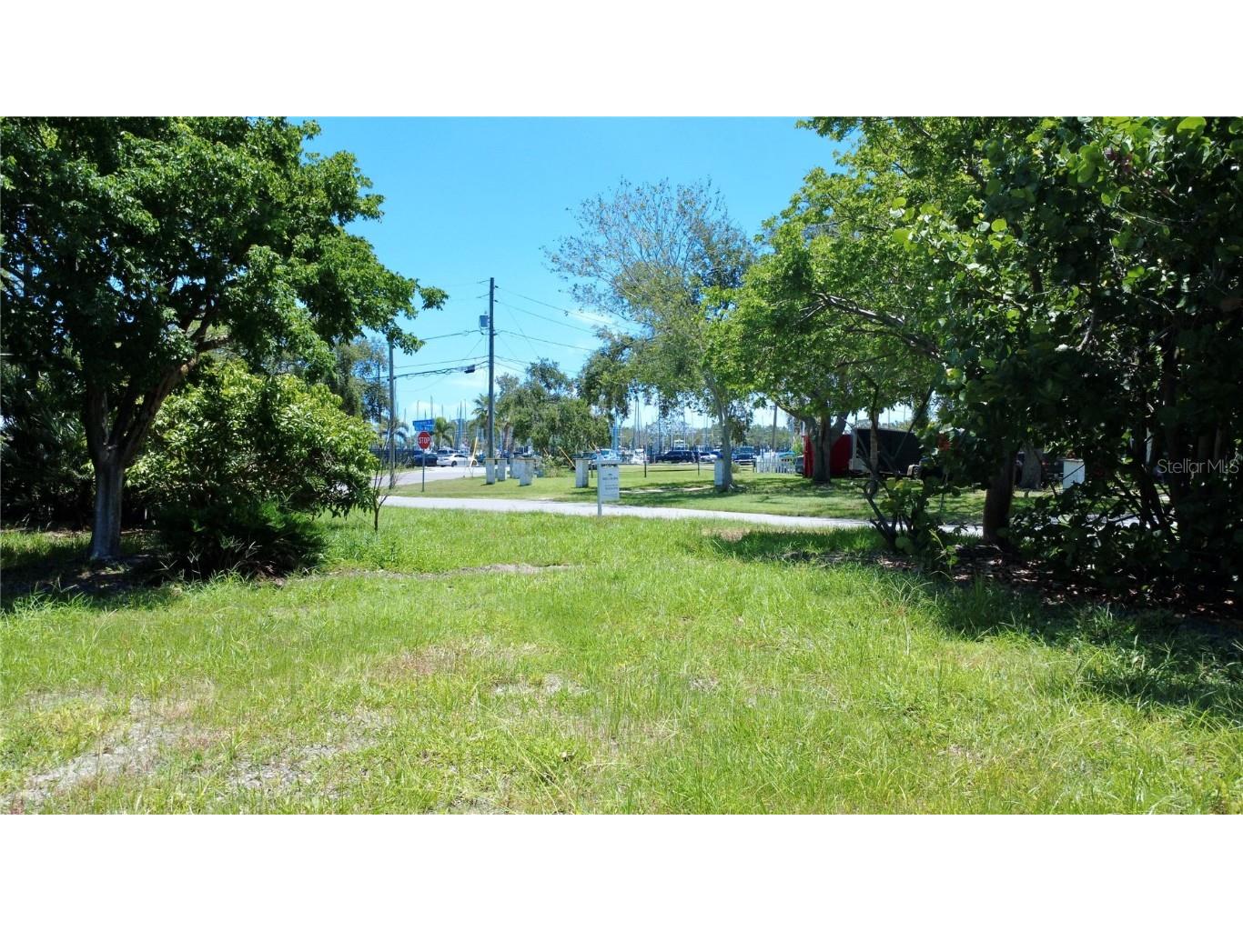 4725 Trade Winds Drive S Gulfport FL 33711 TB8402906 image2