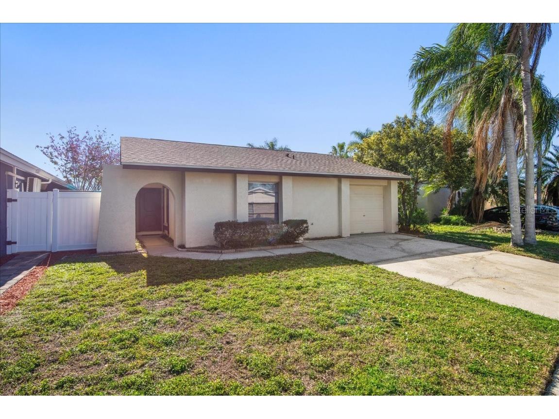 4726 Grove Point Drive Tampa FL 33624 TB8358984 image1