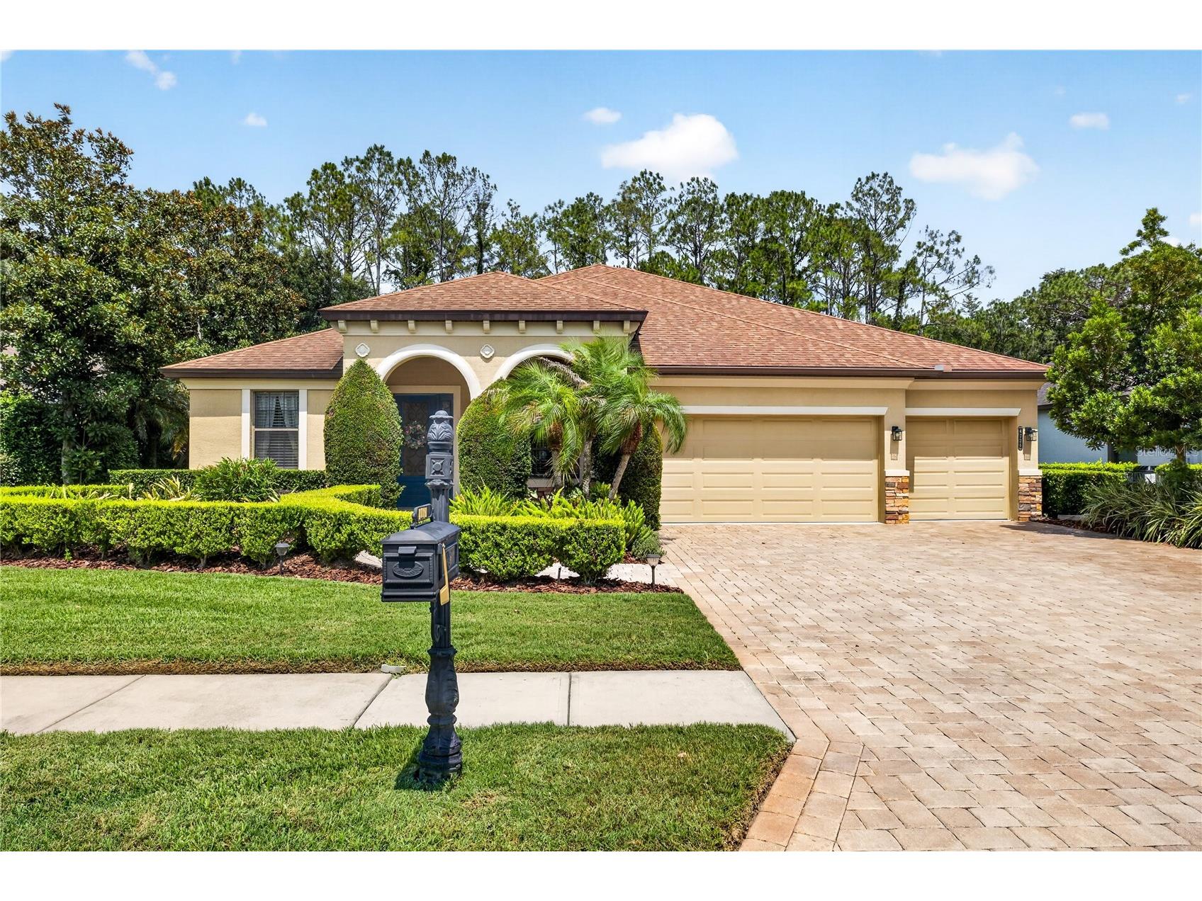 4726 Lago Vista Circle Land O Lakes FL 34639 TB8520859 image1