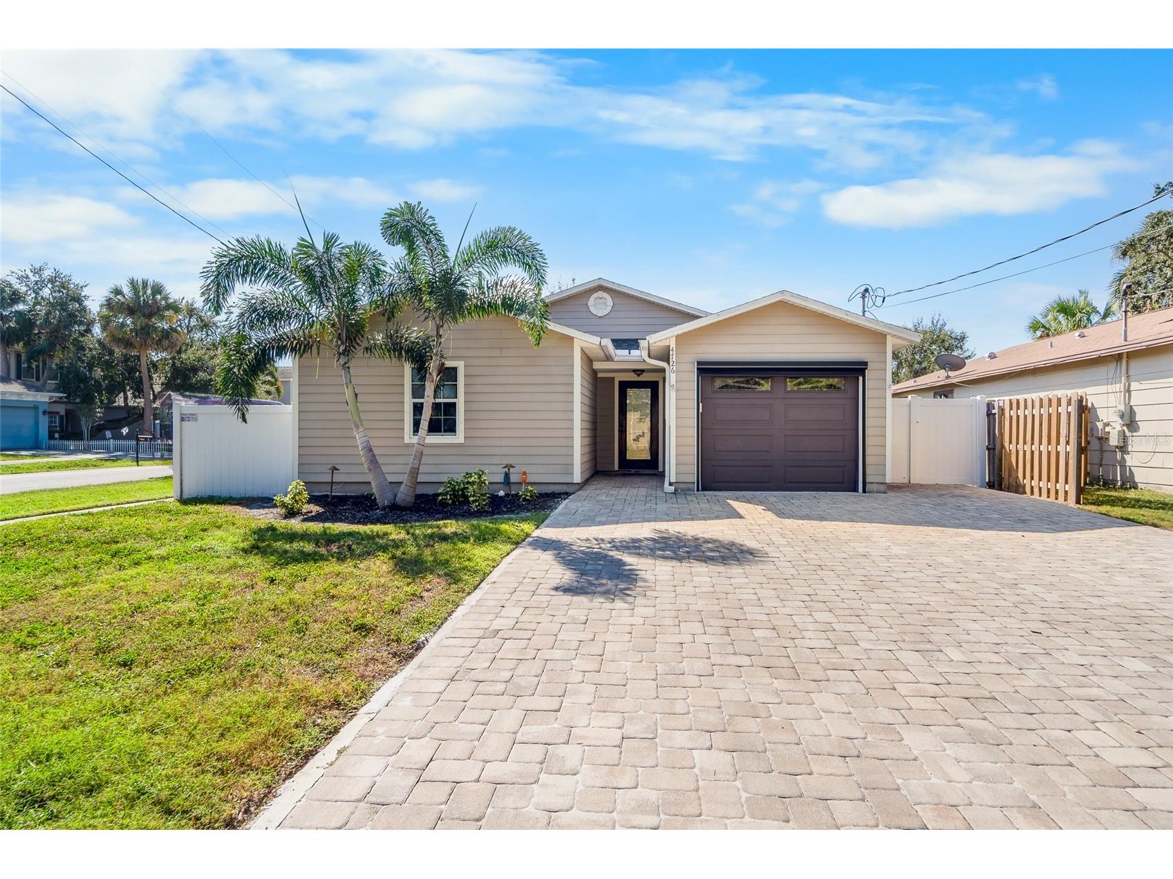 4726 W Idaho Street Tampa FL 33616 TB8441606 image1