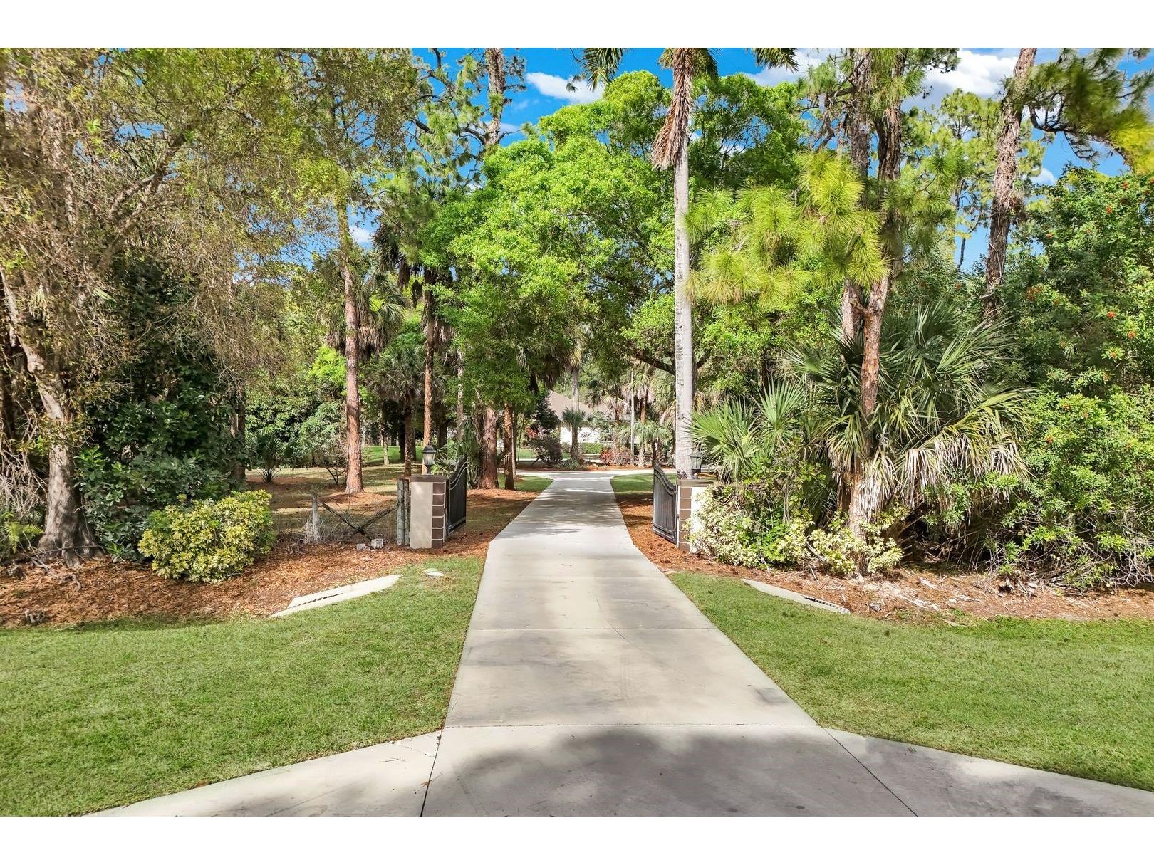 4727 7th Avenue SW Naples FL 34119 TB8472951 image5