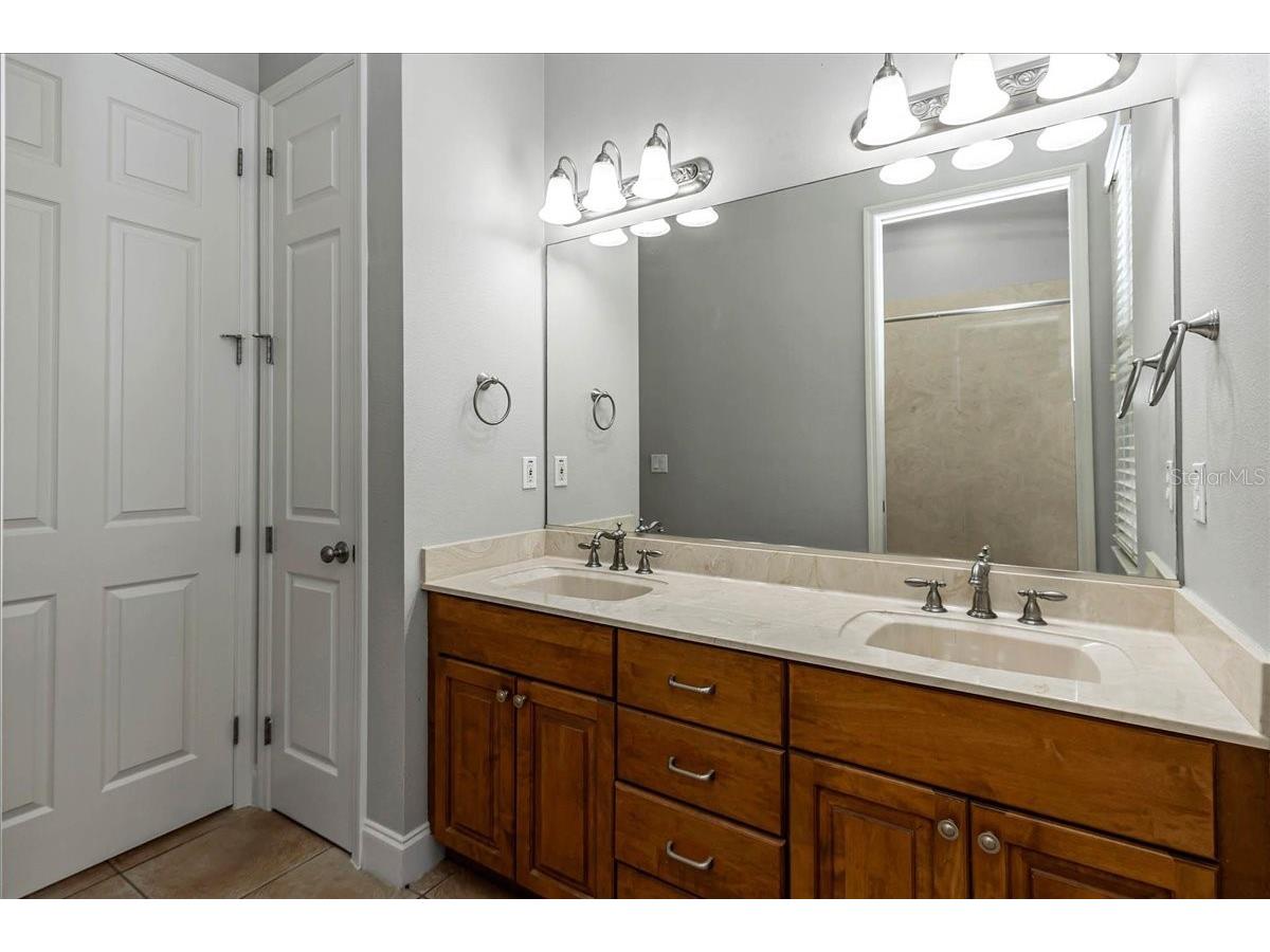 4727 SE 28th Street Ocala FL 34480 OM716637 image36