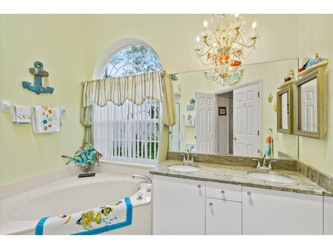 4727 Tivoli Avenue Sarasota FL 34235 A4665589 image26