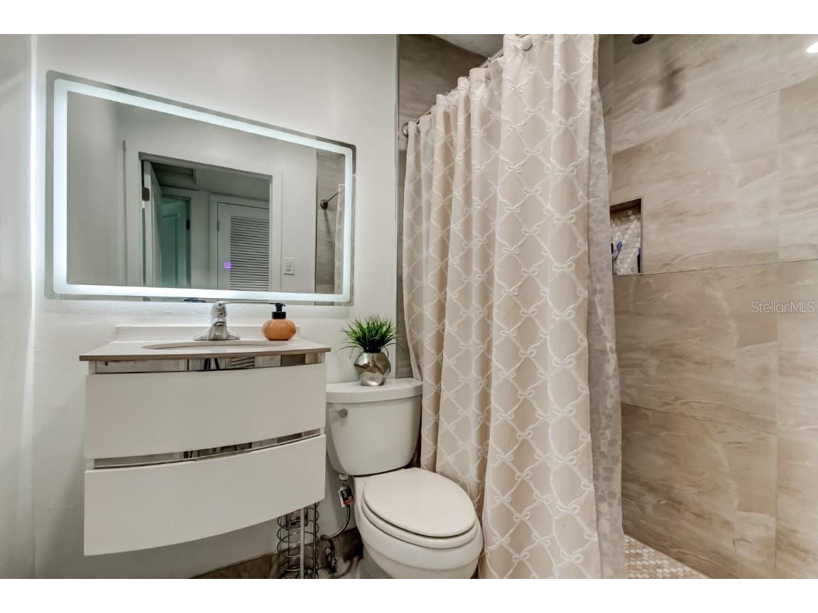 4727 Town N Country Boulevard Tampa FL 33615 TB8399343 image13