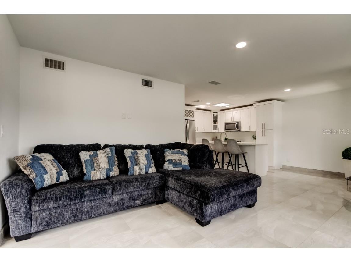 4727 Town N Country Boulevard Tampa FL 33615 TB8399343 image7