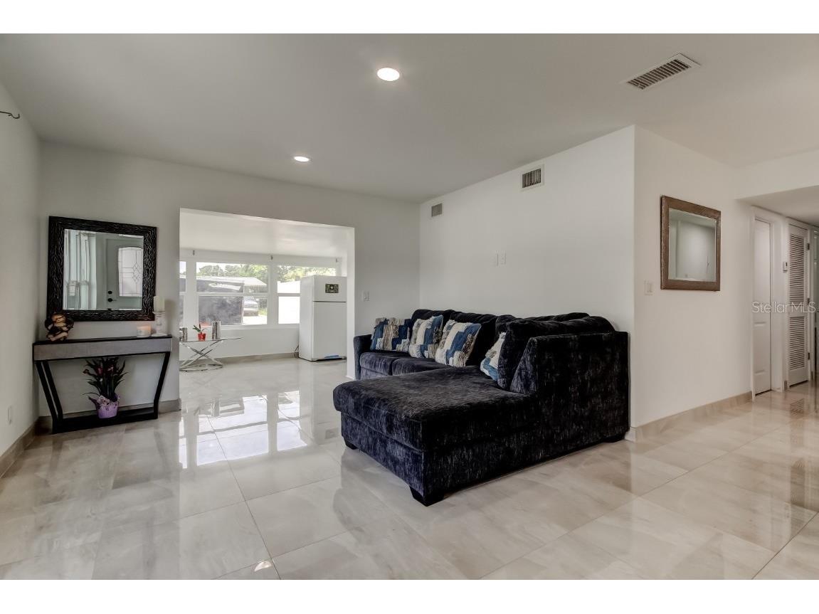 4727 Town N Country Boulevard Tampa FL 33615 TB8399343 image8