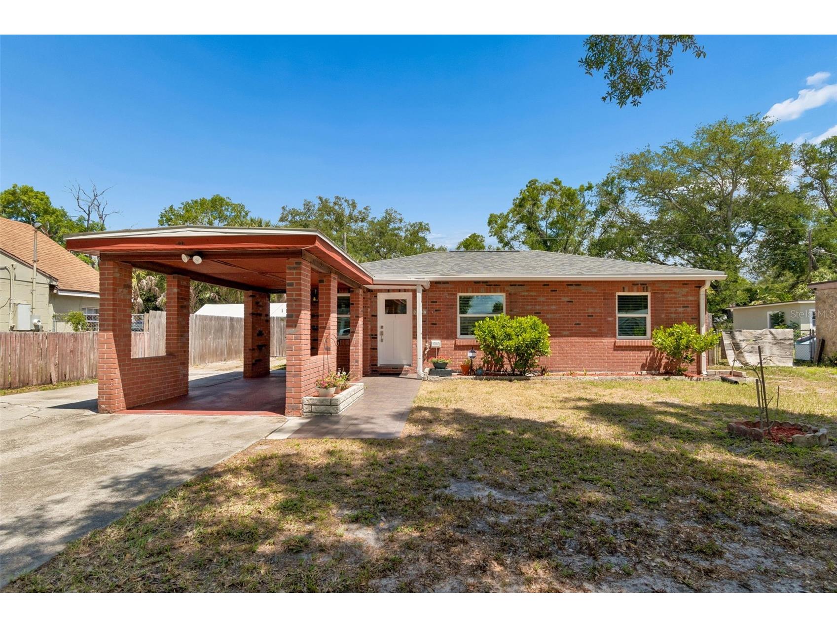 4727 W Anita Boulevard Tampa FL 33611 TB8502324 image1